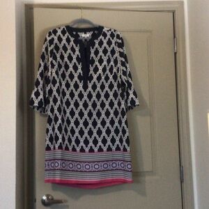 Crown & Ivy Navy and White Patterned Tunic